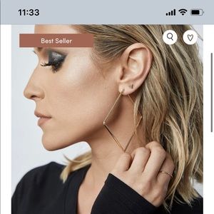 Brand new Uncommon James square hoops